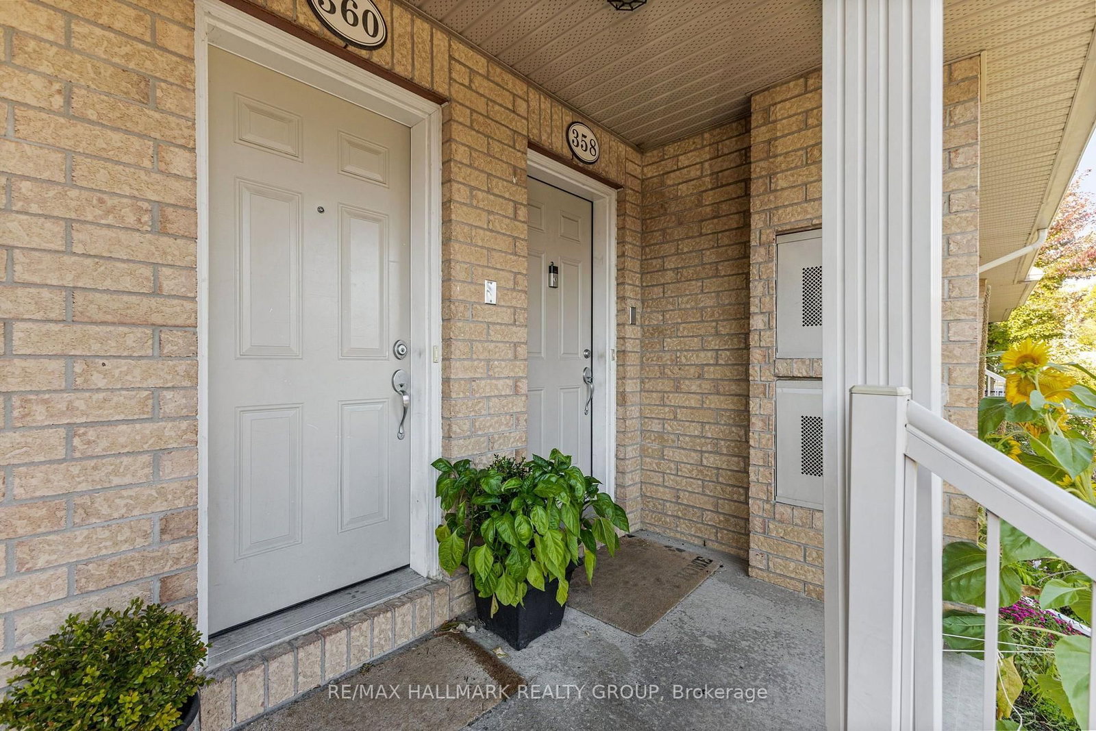 358 Galston Private • Ottawa, ON photo 4