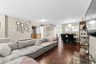 358 Galston Private • Ottawa, ON photo 8