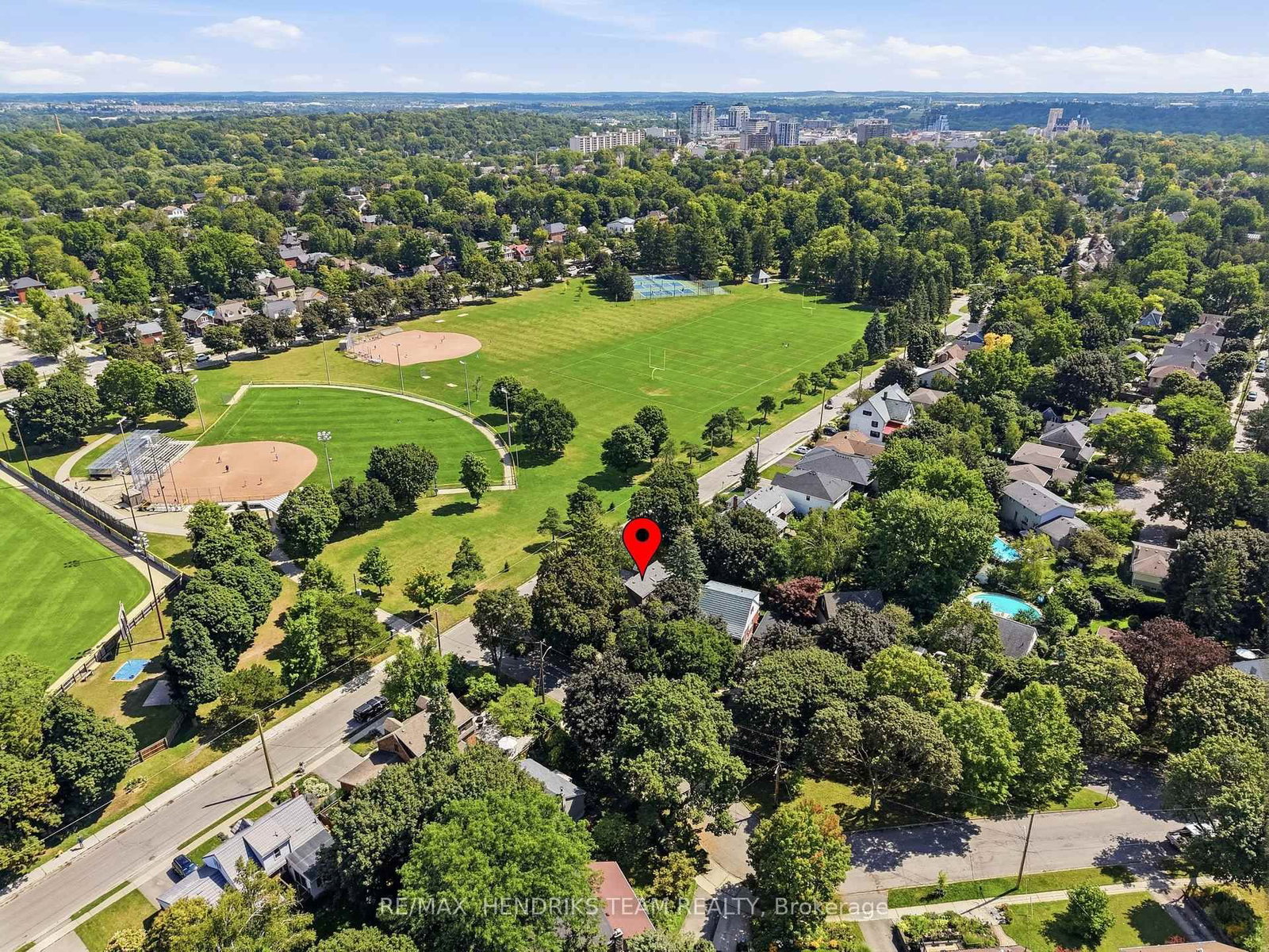138 Kathleen Street • Guelph, ON photo 42