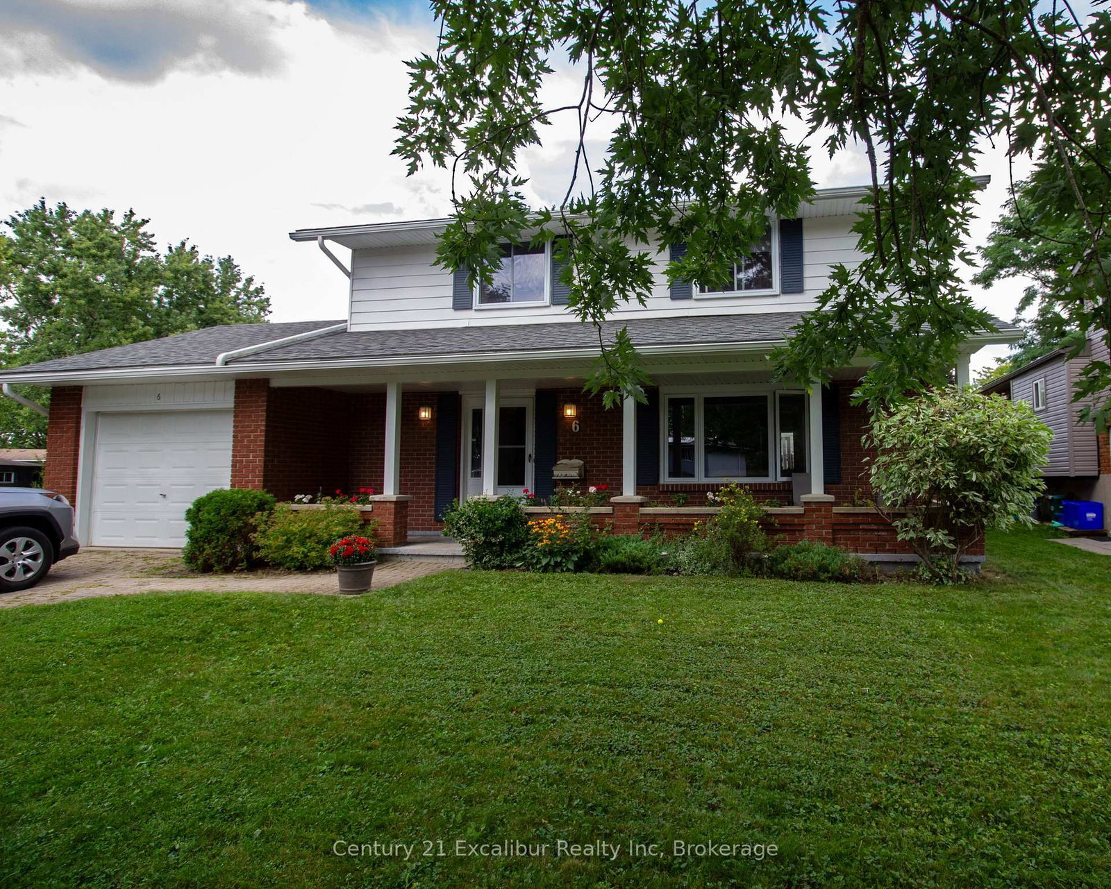 6 Braeside Road • Centre Wellington, ON photo 1