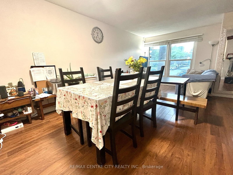 100 - 70 Fiddlers Green Road