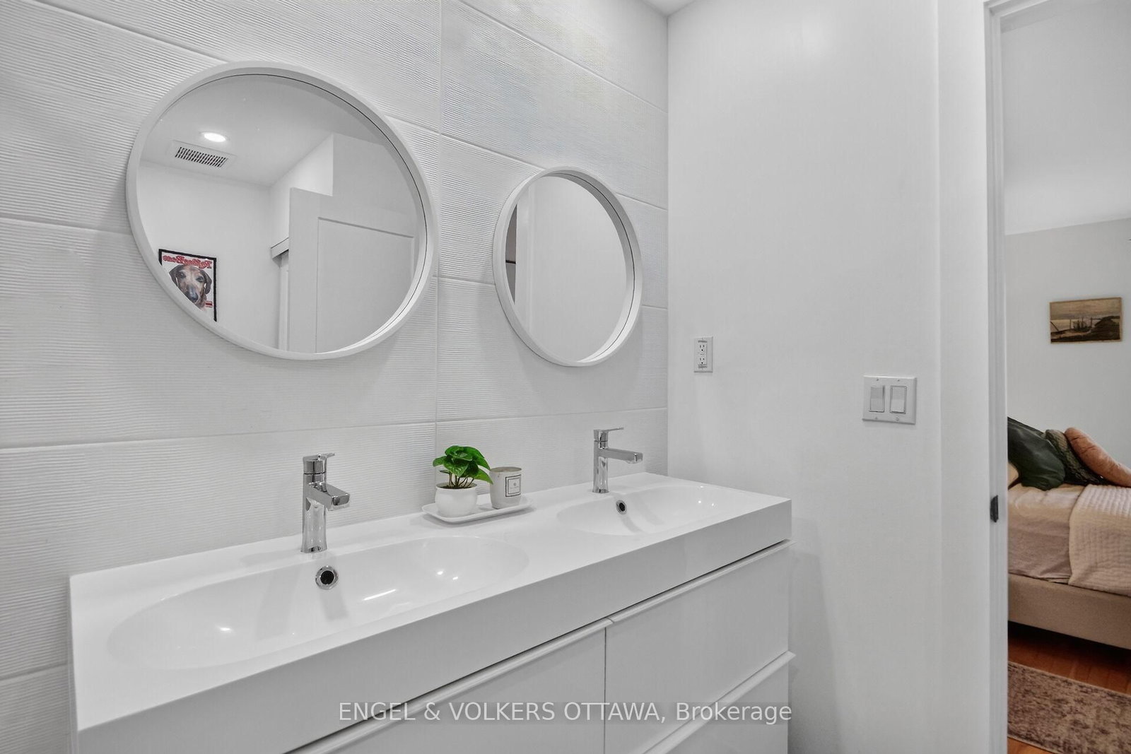 390 Princeton Avenue • Ottawa, ON photo 24