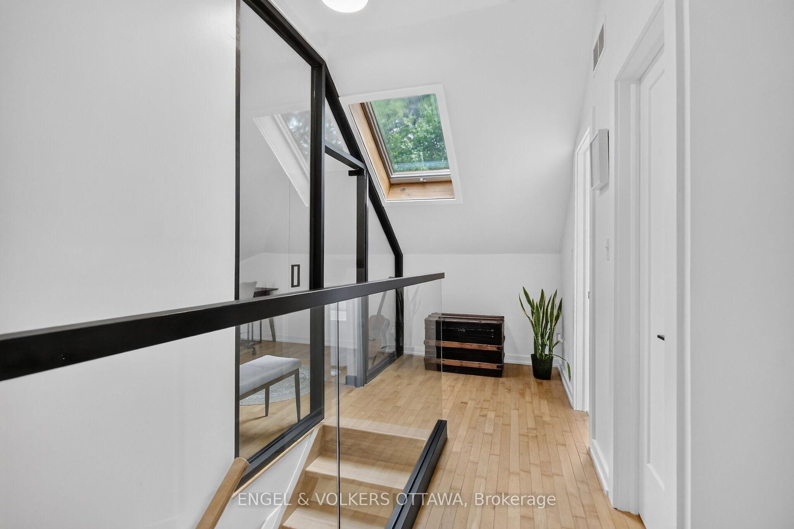 390 Princeton Avenue • Ottawa, ON photo 30