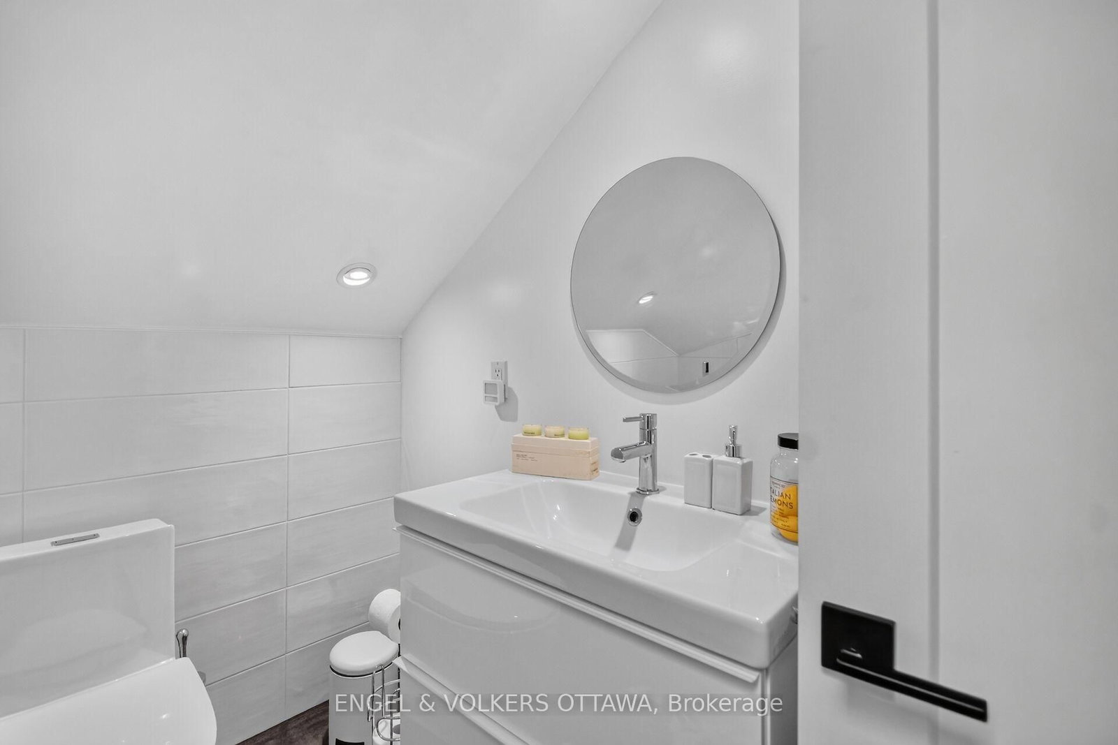 390 Princeton Avenue • Ottawa, ON photo 37