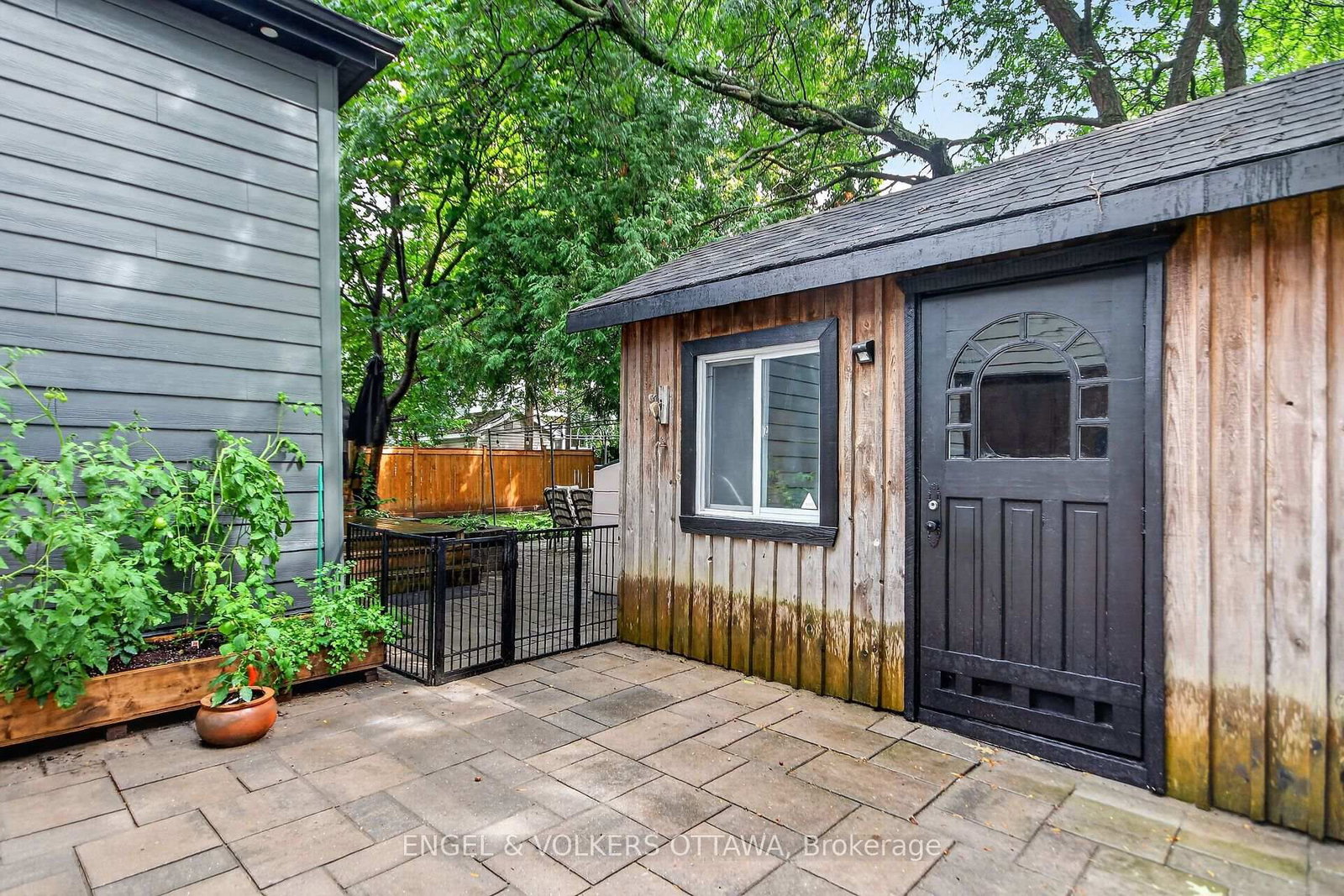 390 Princeton Avenue • Ottawa, ON photo 47