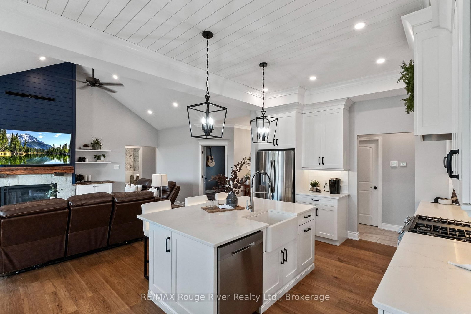 914 Sharpe Line • Cavan Monaghan, ON photo 19