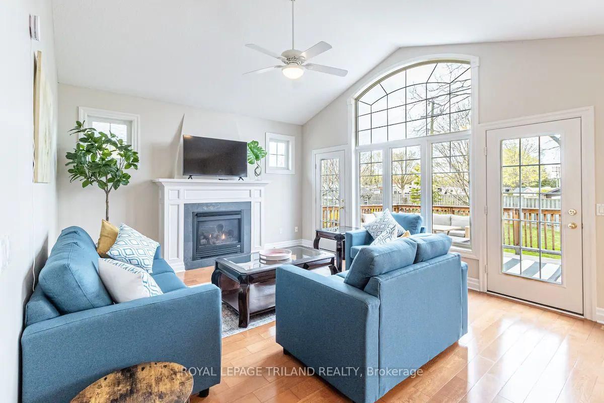 17 VILLAGE Gate • Lambton Shores, ON photo 10