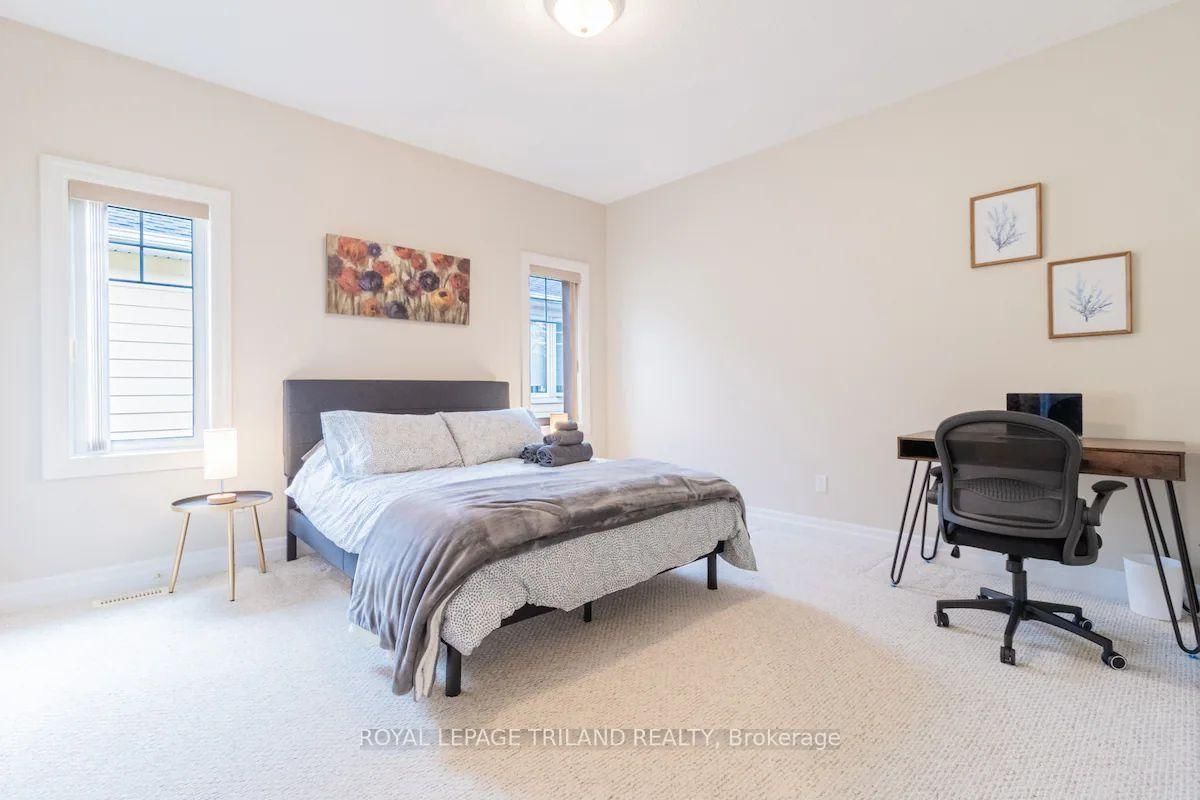 17 VILLAGE Gate • Lambton Shores, ON photo 15