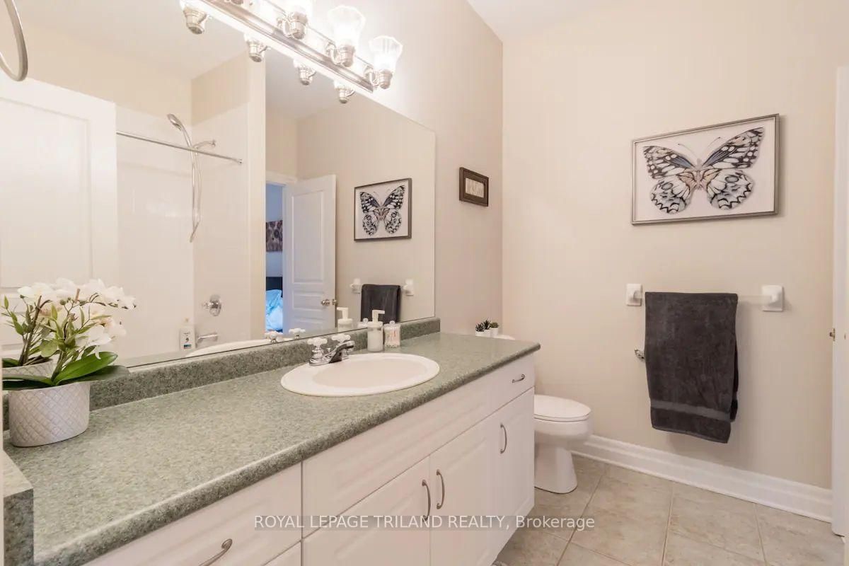 17 VILLAGE Gate • Lambton Shores, ON photo 17