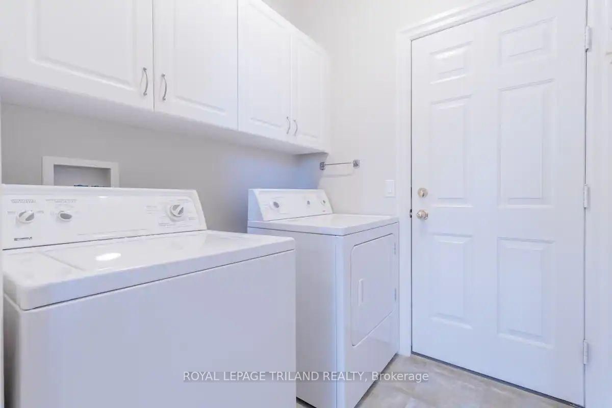 17 VILLAGE Gate • Lambton Shores, ON photo 20