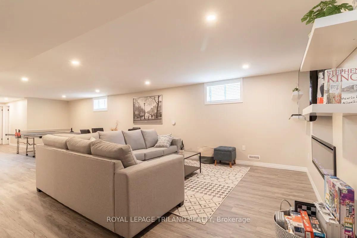 17 VILLAGE Gate • Lambton Shores, ON photo 21