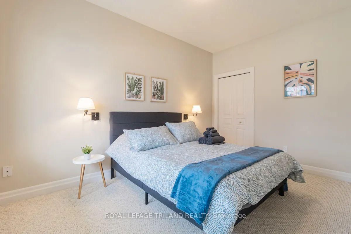 17 VILLAGE Gate • Lambton Shores, ON photo 25