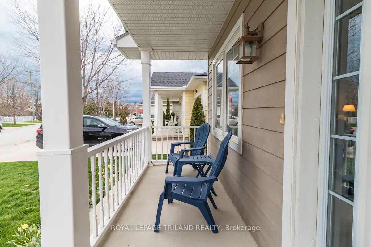 17 VILLAGE Gate • Lambton Shores, ON photo 30