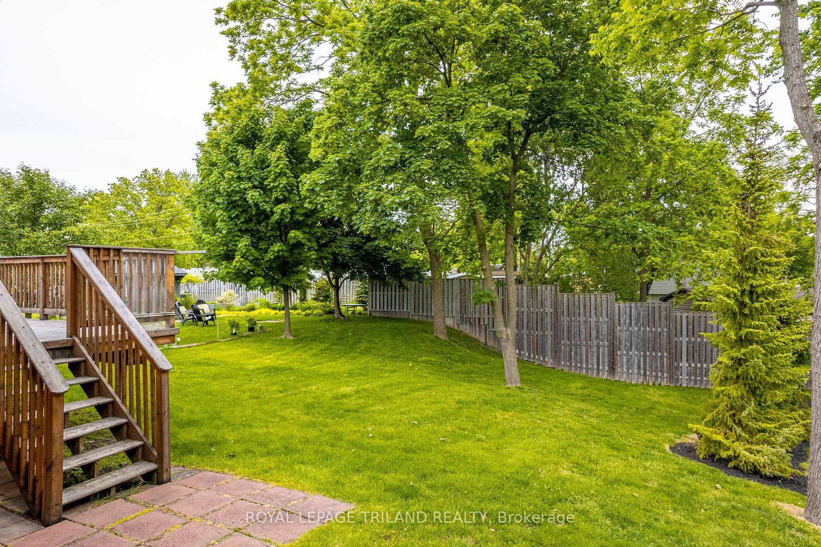 17 VILLAGE Gate • Lambton Shores, ON photo 38