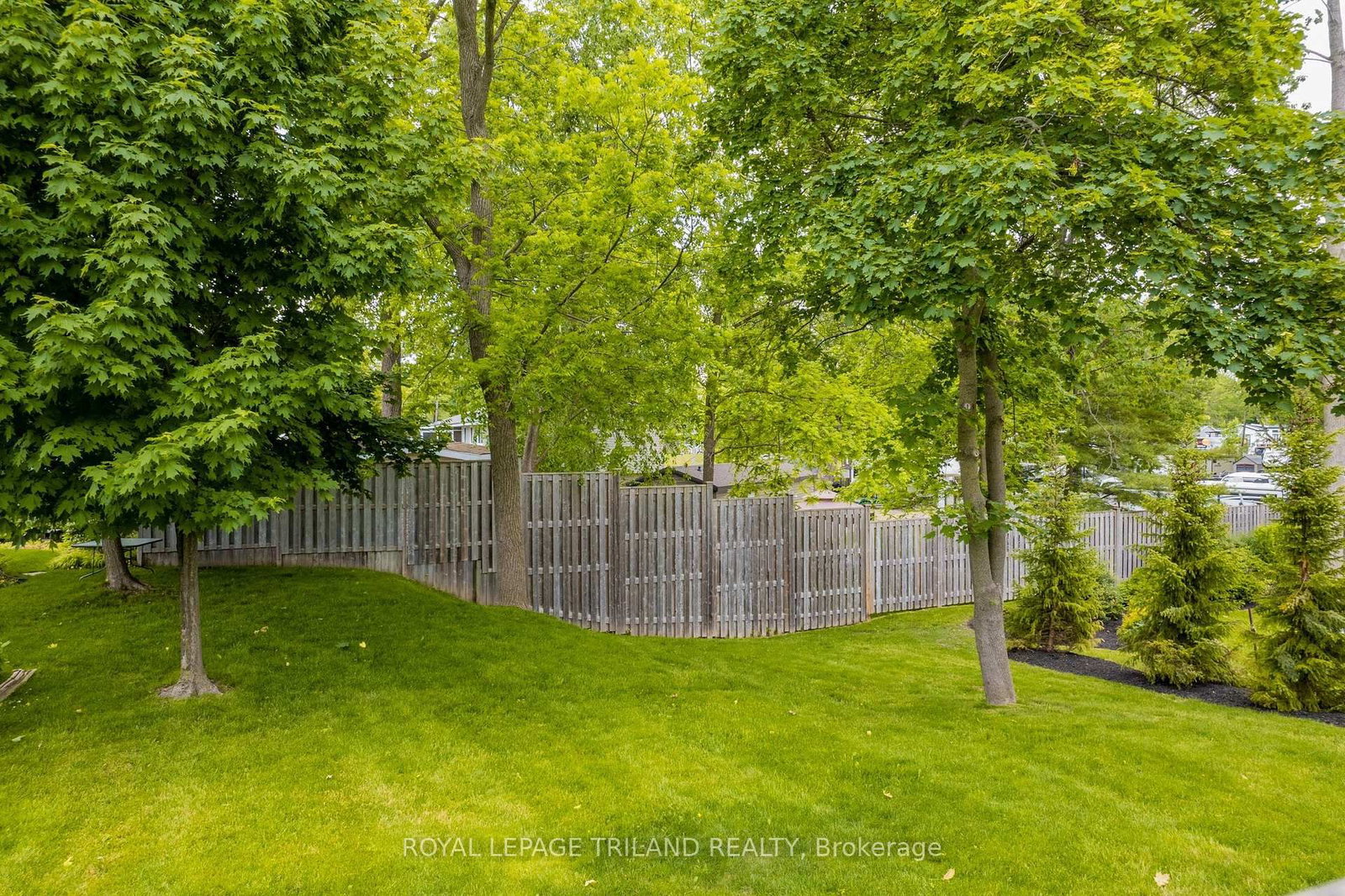 17 VILLAGE Gate • Lambton Shores, ON photo 41