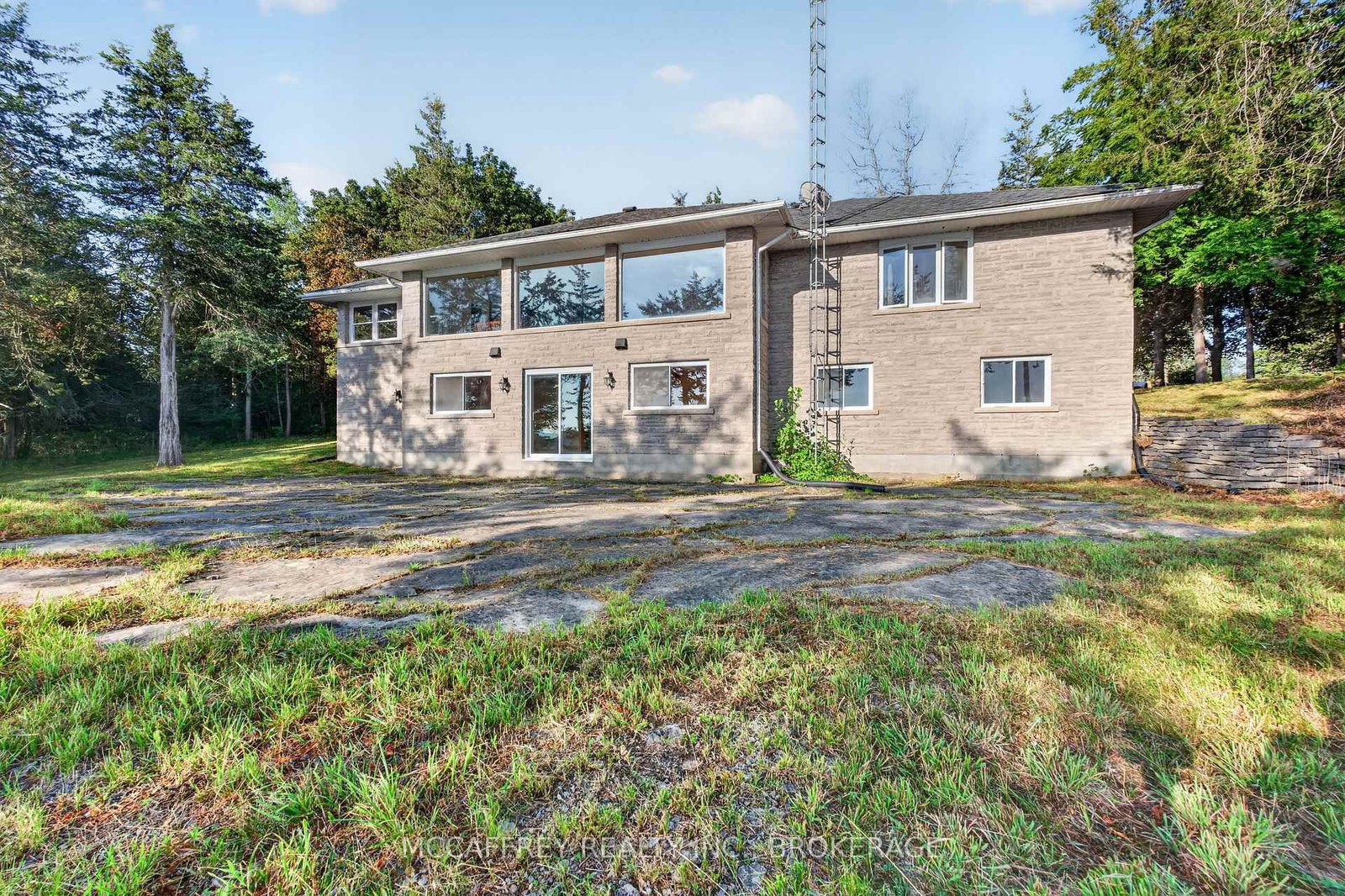 4563 County Rd 9 • Napanee, ON photo 33