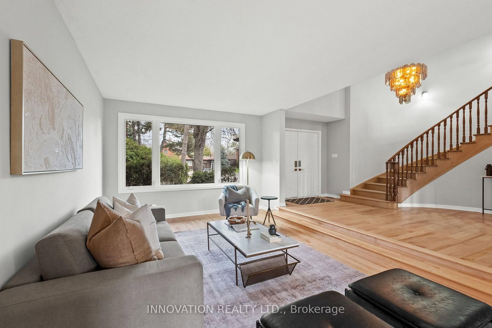 206 Cypress Court • Ottawa, ON photo 4