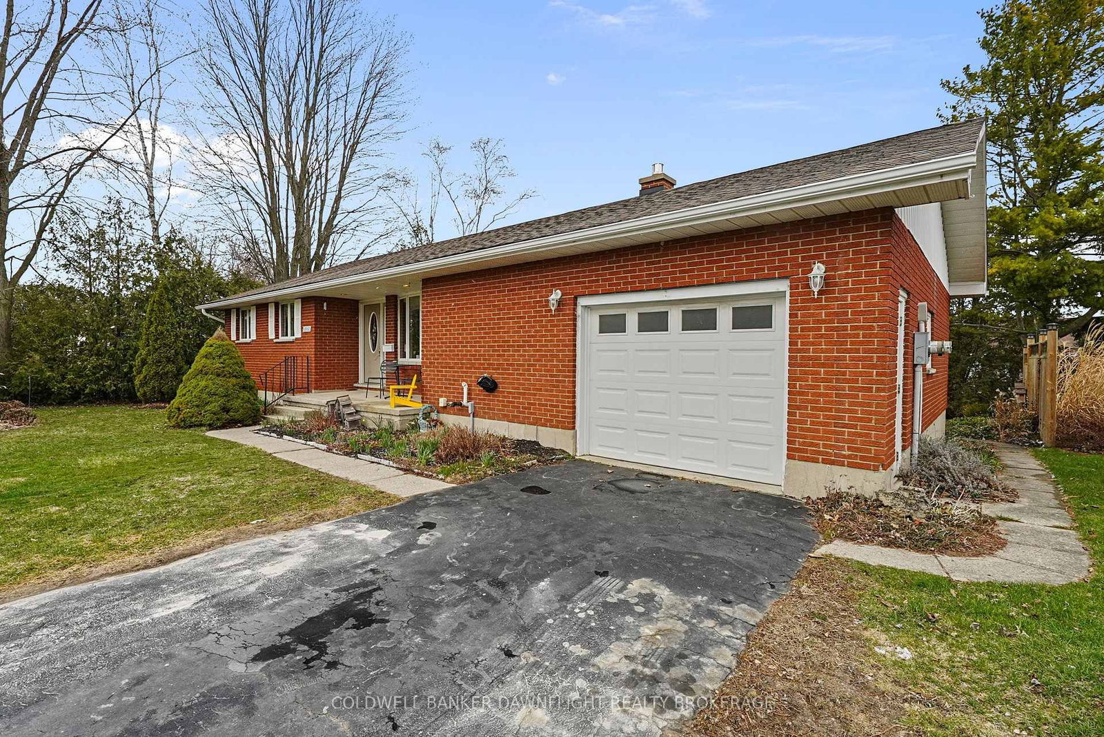 33960 Queen Street • Bluewater, ON photo 2