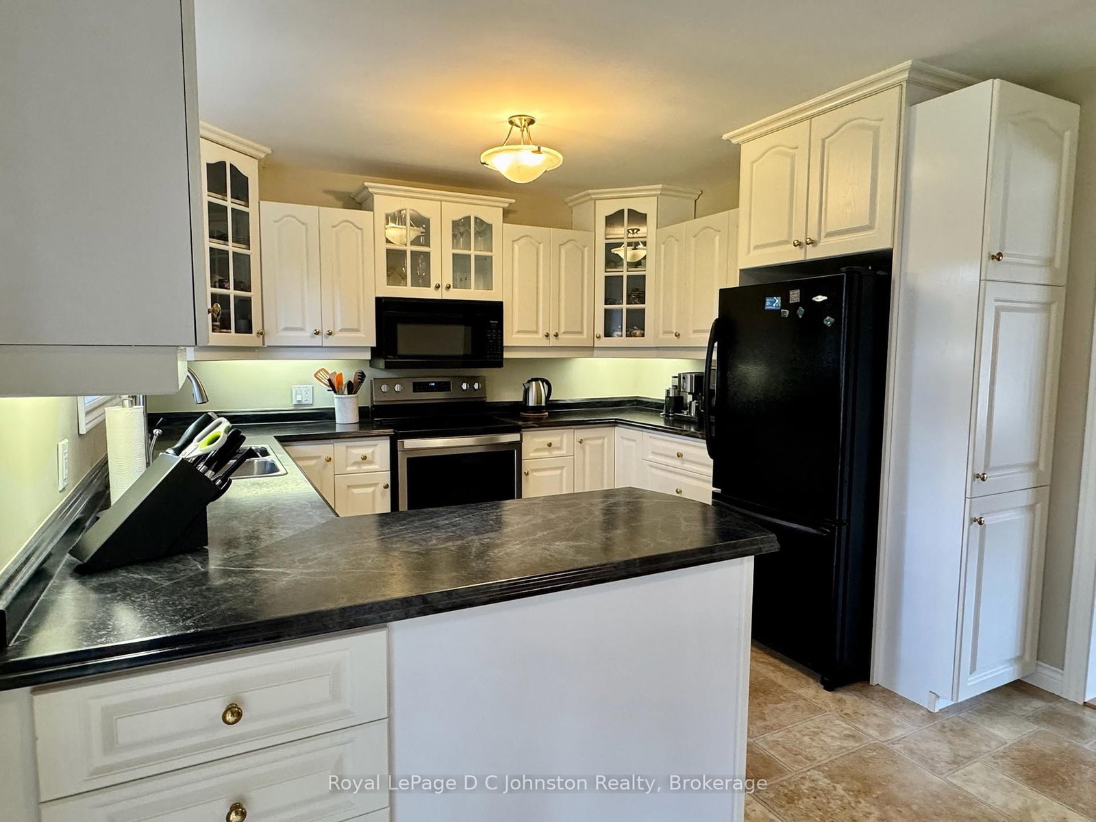 929 Wellington Street • Saugeen Shores, ON photo 16