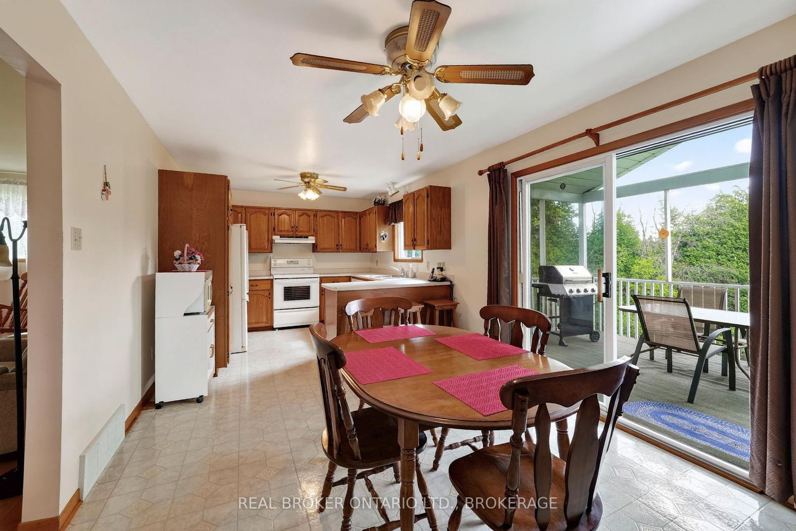 17550 Island Road • South Stormont, ON photo 11