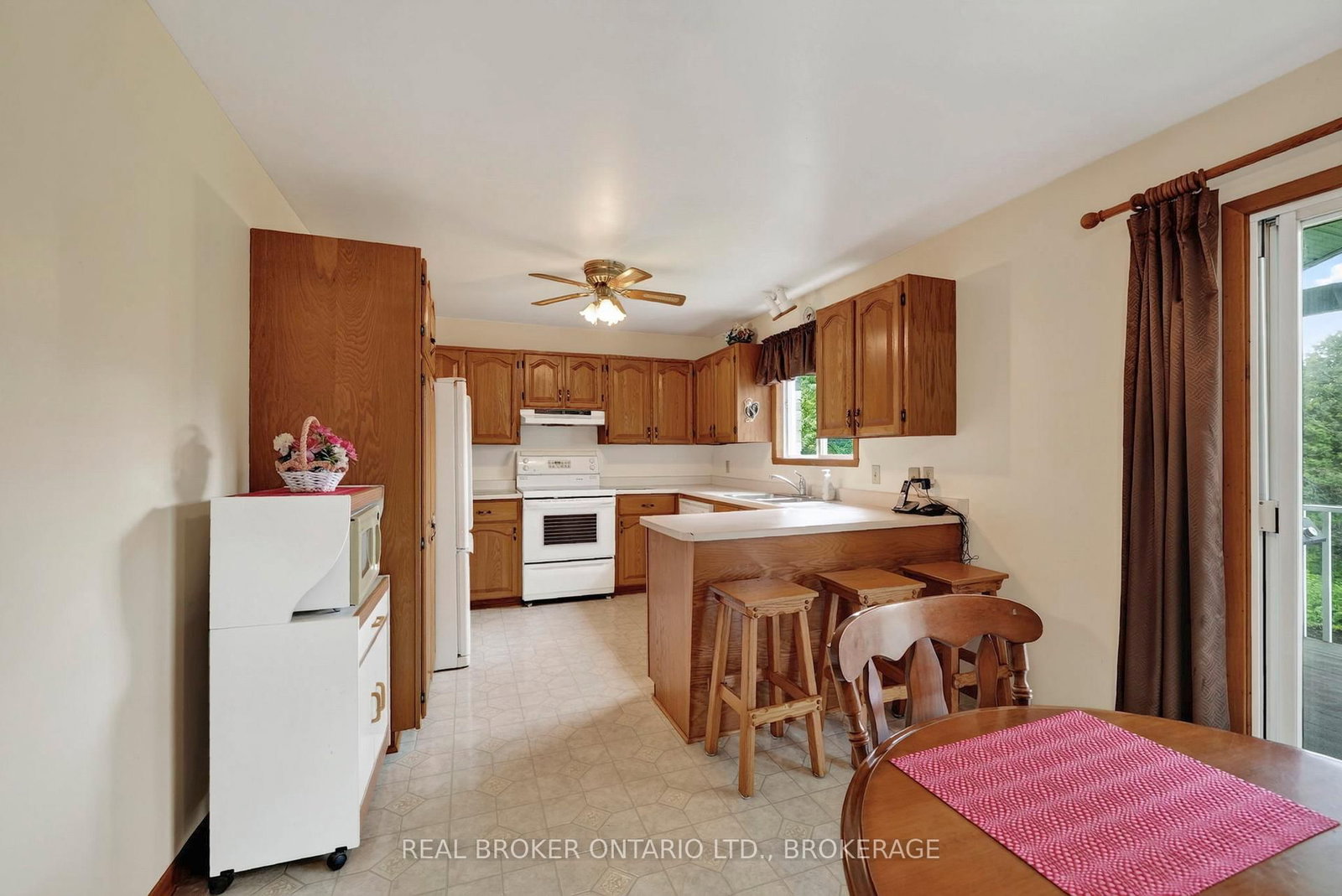 17550 Island Road • South Stormont, ON photo 5