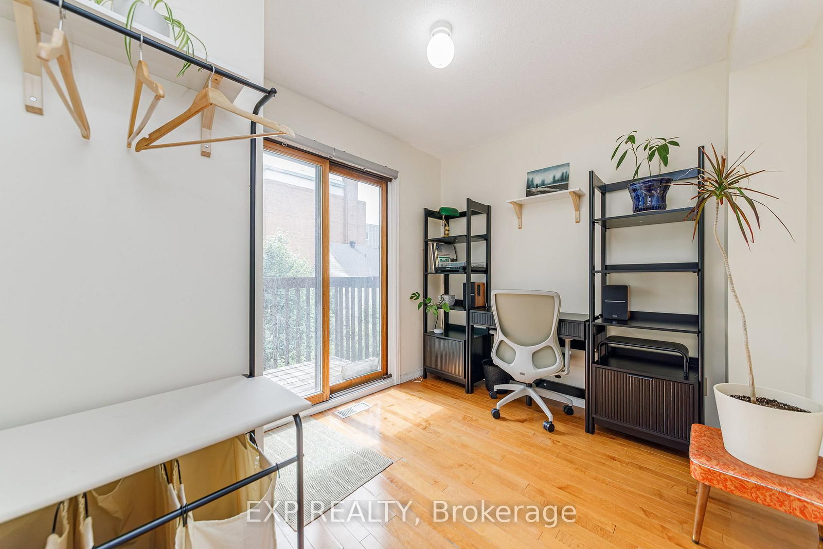 8 Maclean Street • Ottawa, ON photo 24