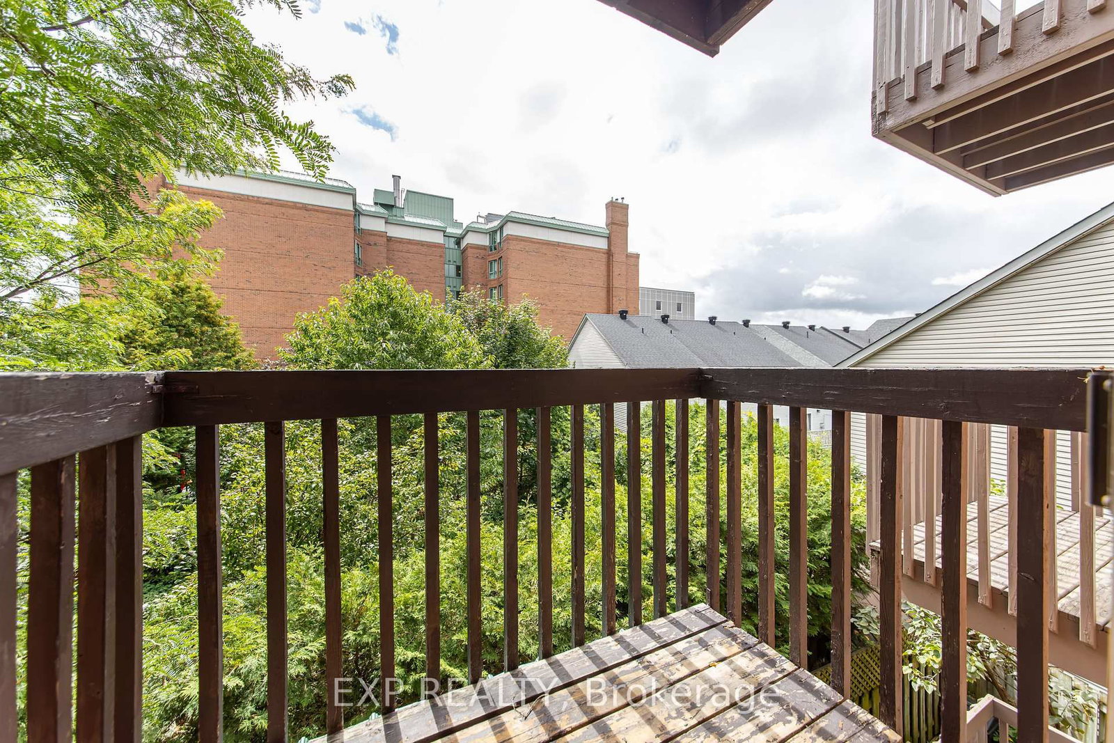 8 Maclean Street • Ottawa, ON photo 27