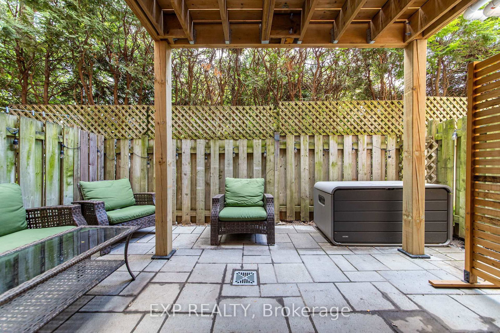 8 Maclean Street • Ottawa, ON photo 36