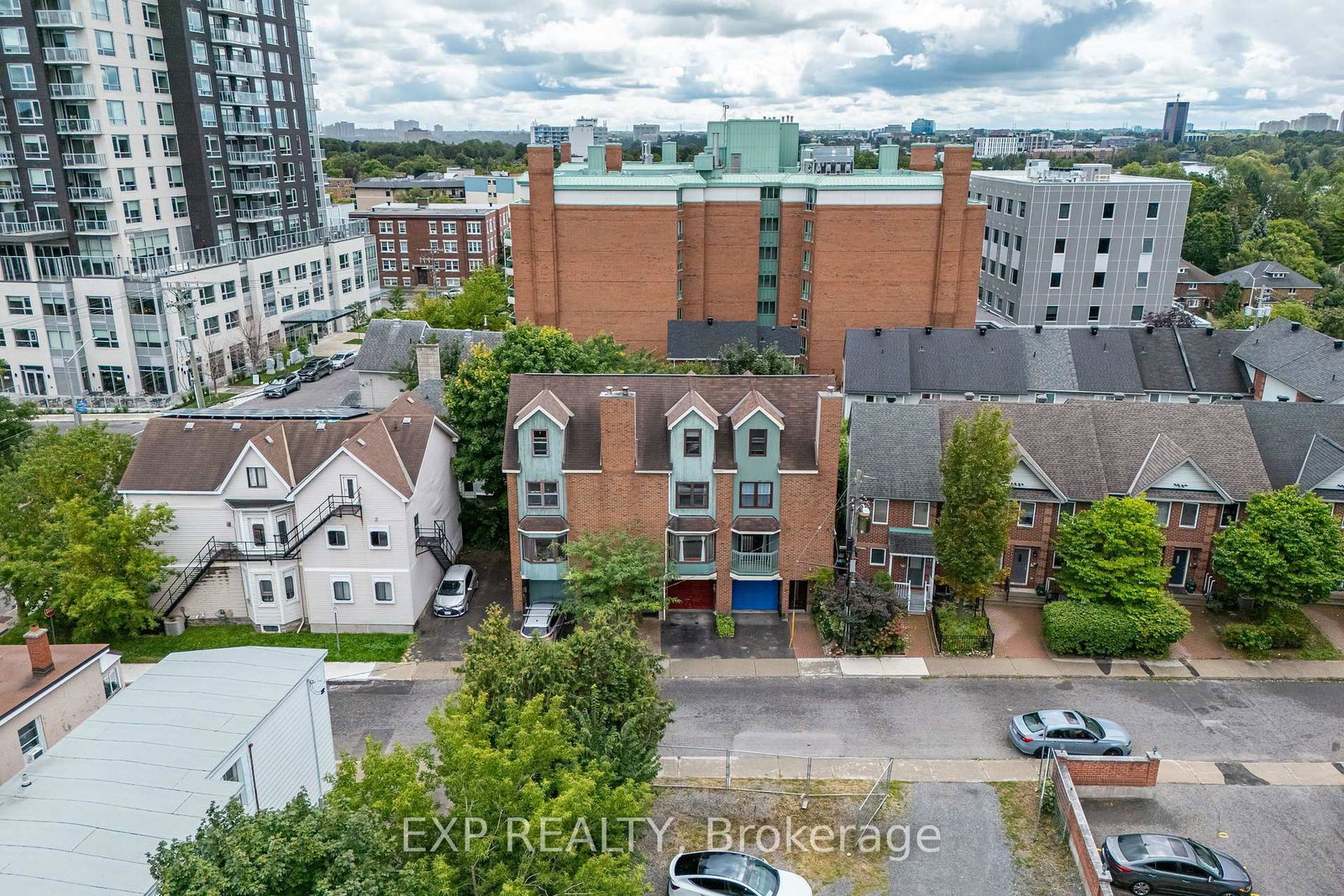 8 Maclean Street • Ottawa, ON photo 39