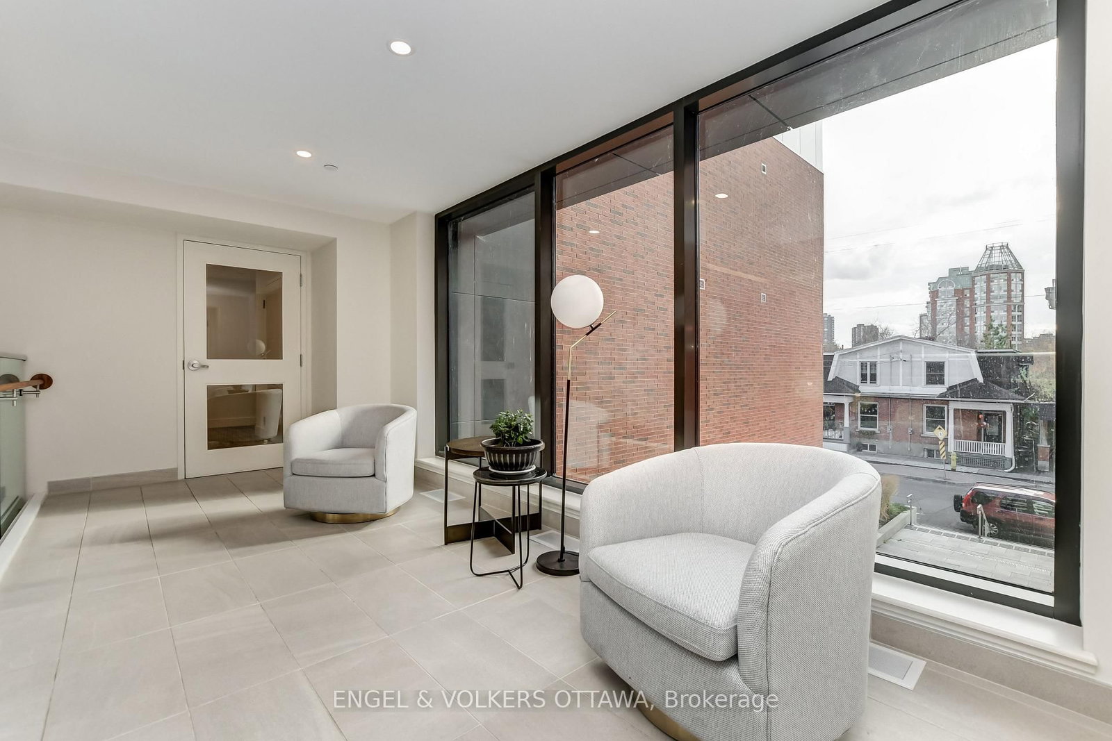 210-280 Crichton St, Ottawa, view 4