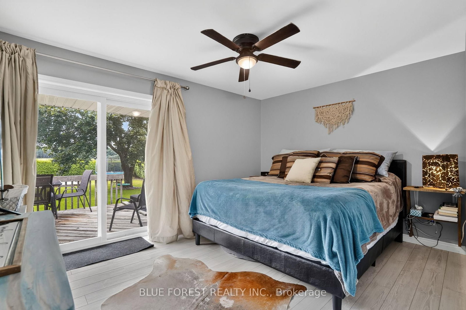 23081 PIONEER Line • West Elgin, ON photo 18