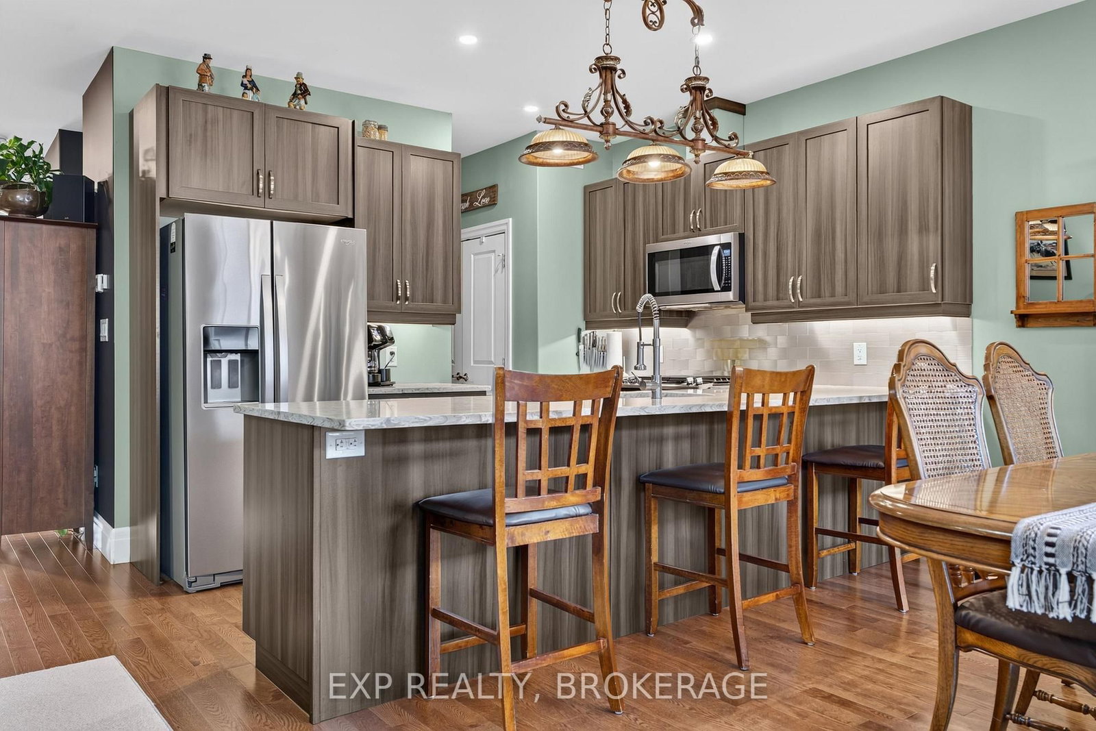 32 CURTIS Street • Prince Edward County, ON photo 15