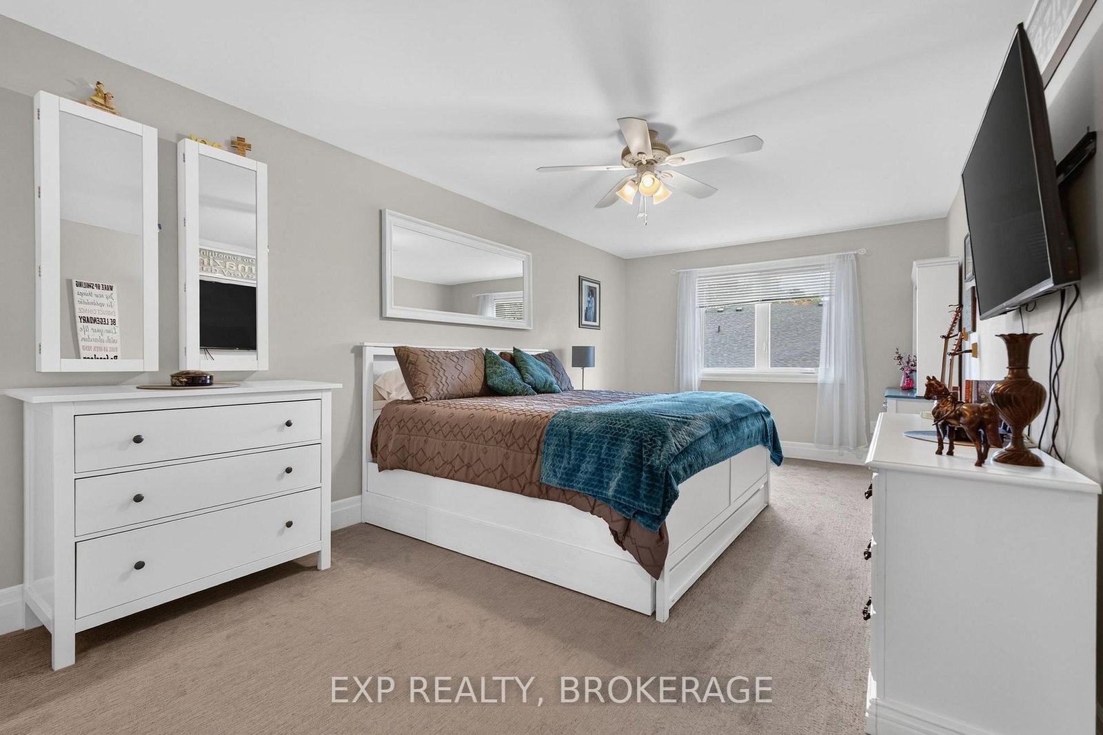 32 CURTIS Street • Prince Edward County, ON photo 21