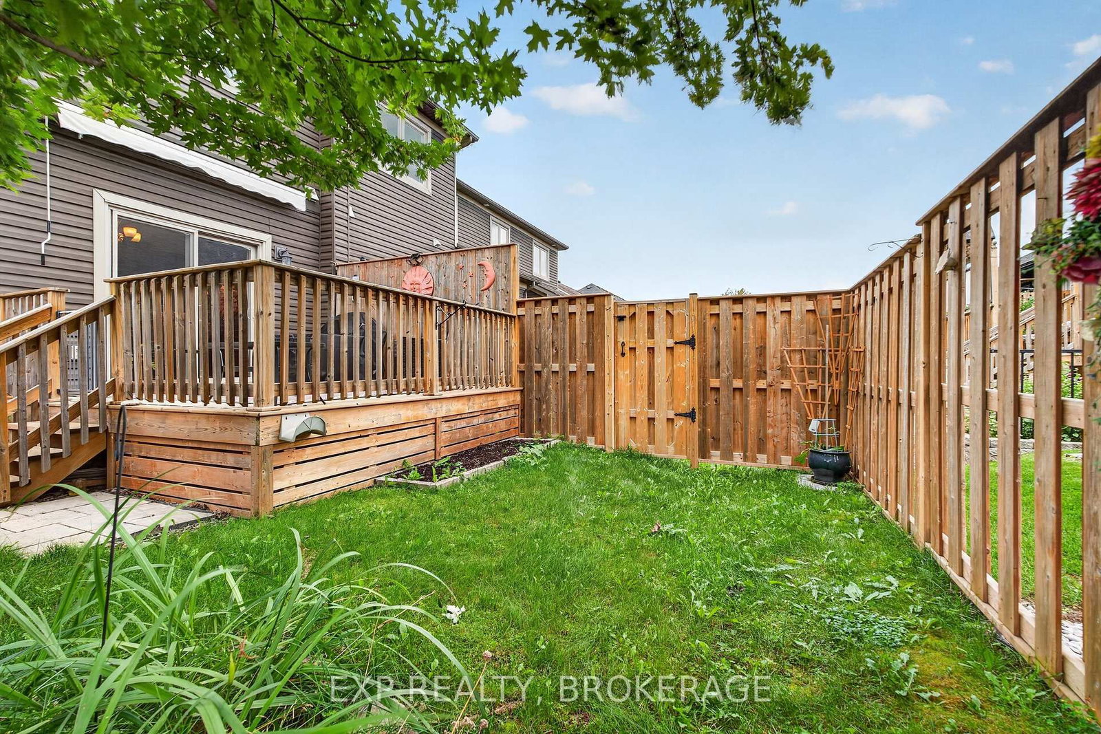 32 CURTIS Street • Prince Edward County, ON photo 46