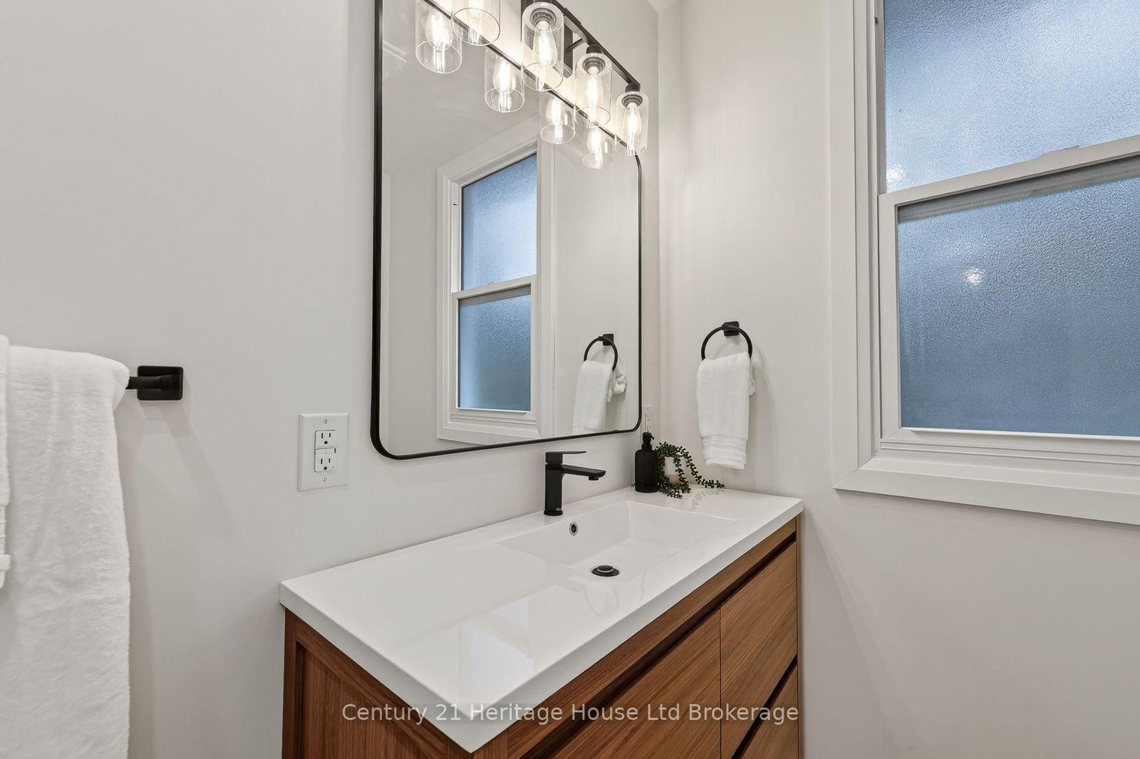 256 Union Street • Norfolk, ON photo 26