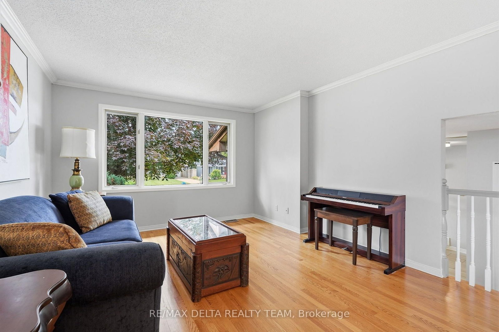 1587 Maxime Street • Ottawa, ON photo 13