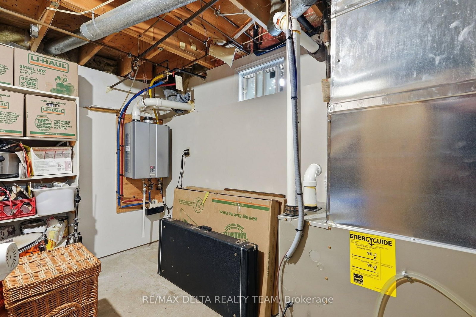 1587 Maxime Street • Ottawa, ON photo 29