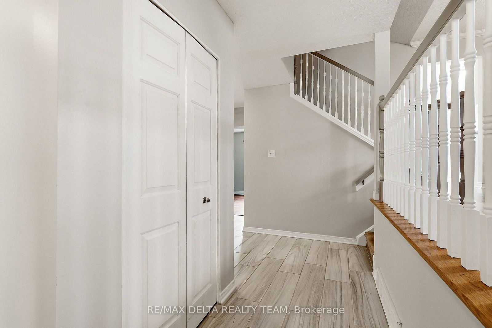 1587 Maxime Street • Ottawa, ON photo 5