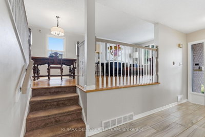 1587 Maxime Street • Ottawa, ON photo 6