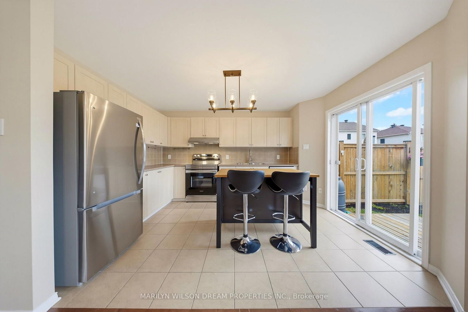 32 Valencia Street • Ottawa, ON photo 13