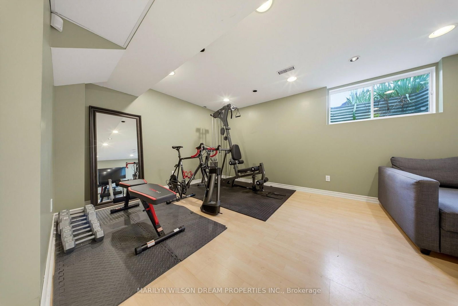 32 Valencia Street • Ottawa, ON photo 31