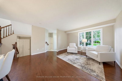 32 Valencia Street • Ottawa, ON photo 5