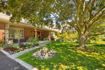 142 Carson Drive • Kitchener, ON photo 4
