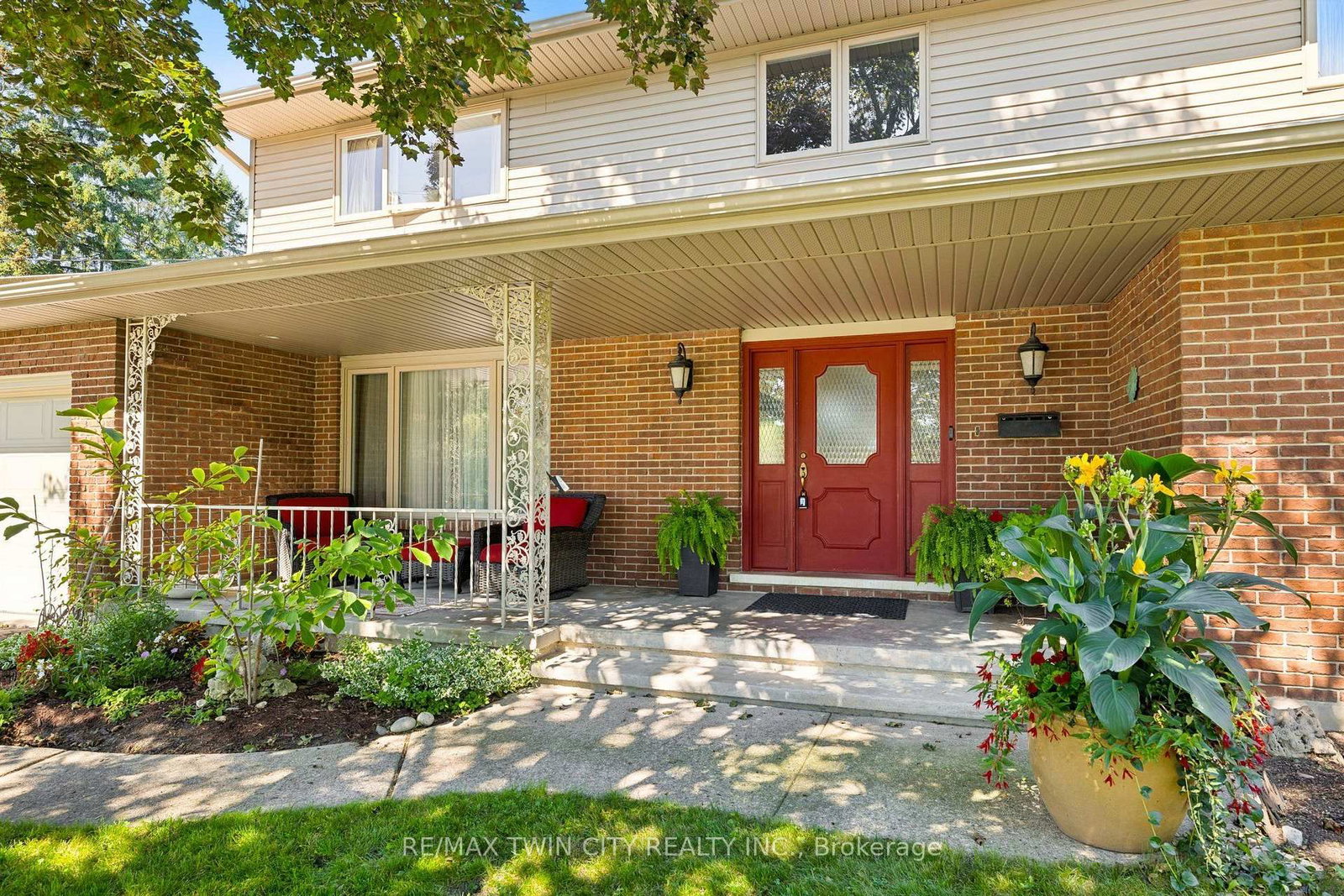 142 Carson Drive • Kitchener, ON photo 5