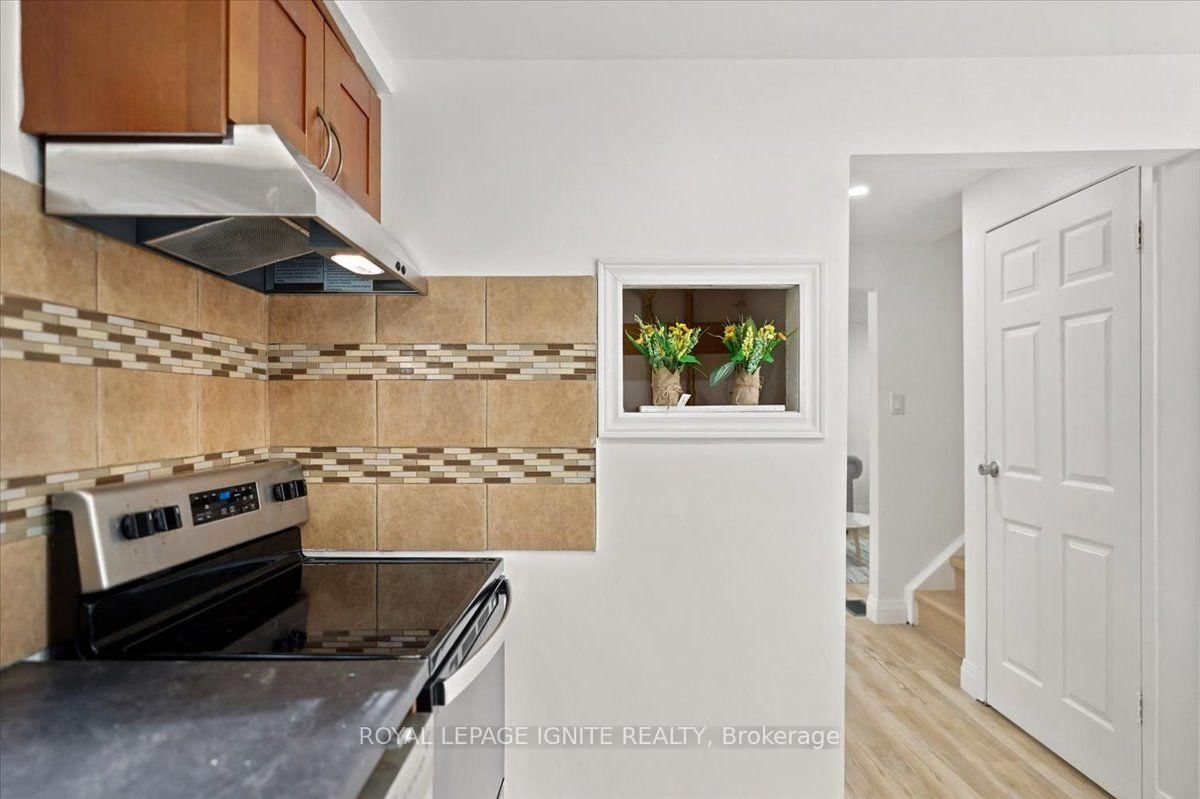 6 Upton Crescent • Guelph, ON photo 8