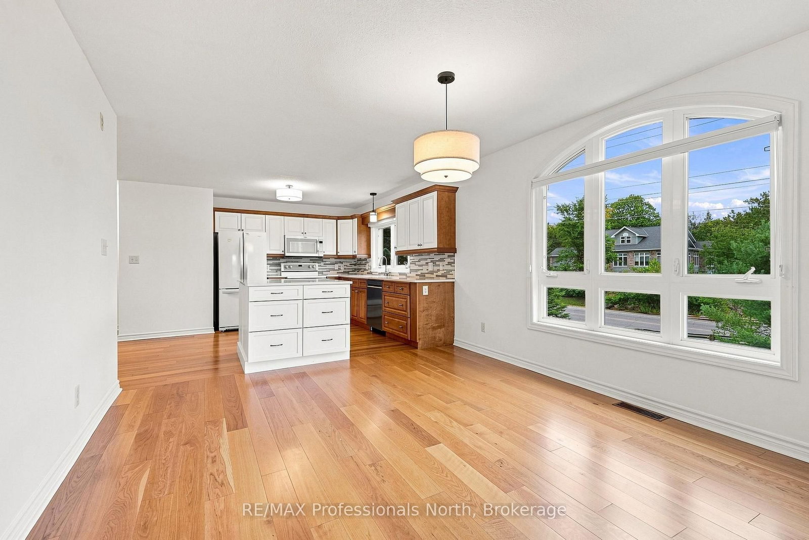 31 Dairy Lane • #306 • Huntsville, ON photo 11