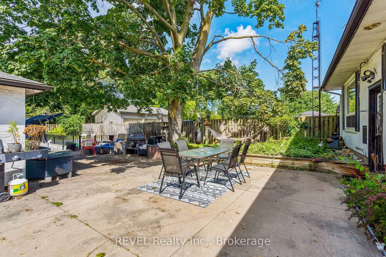 15 Duncan Drive • St. Catharines, ON photo 20