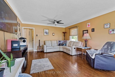 15 Duncan Drive • St. Catharines, ON photo 5