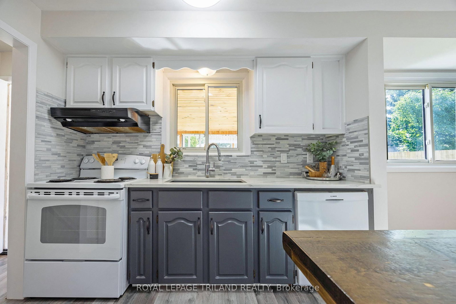 18 Laurier Road • St. Thomas, ON photo 11