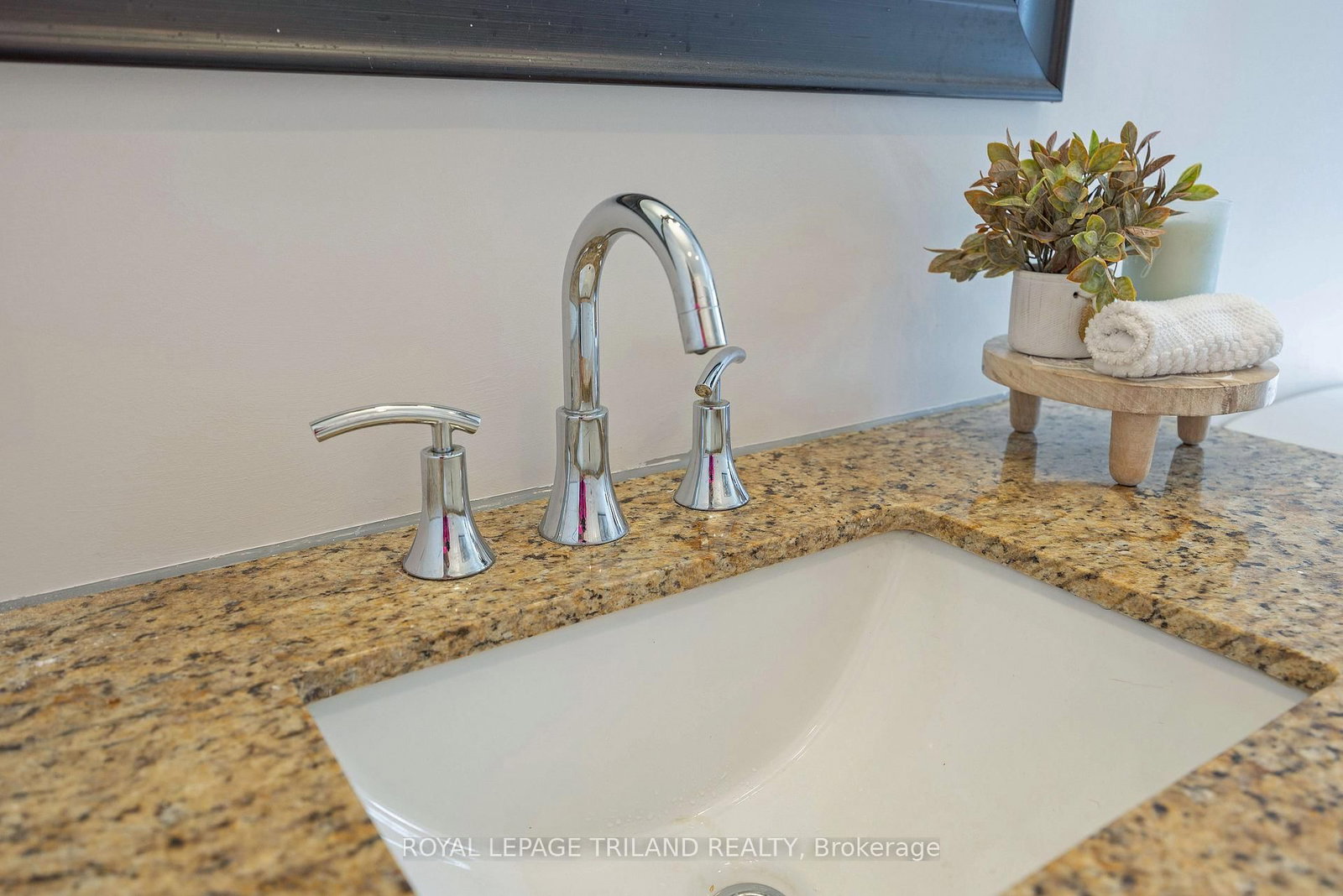 18 Laurier Road • St. Thomas, ON photo 23